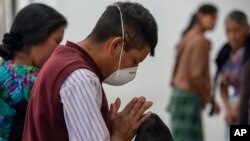 La Iglesia Católica canceló las procesiones de Semana Santa, una de las tradiciones religiosas más fuertes de la época para esta comunidad, debido al riesgo de contagio por el virus.