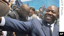 加蓬让蒂尔港实施宵禁