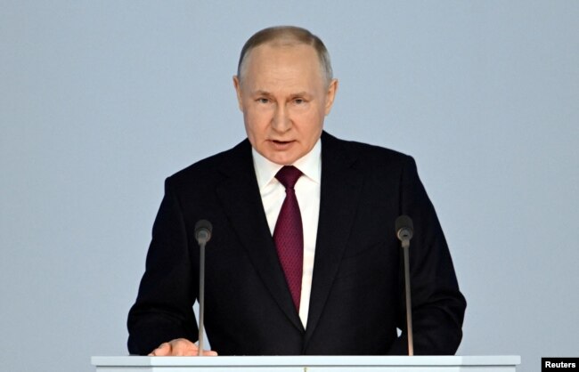 俄罗斯总统普京在莫斯科的联邦议会发表年度讲话。（2023年2月21日）