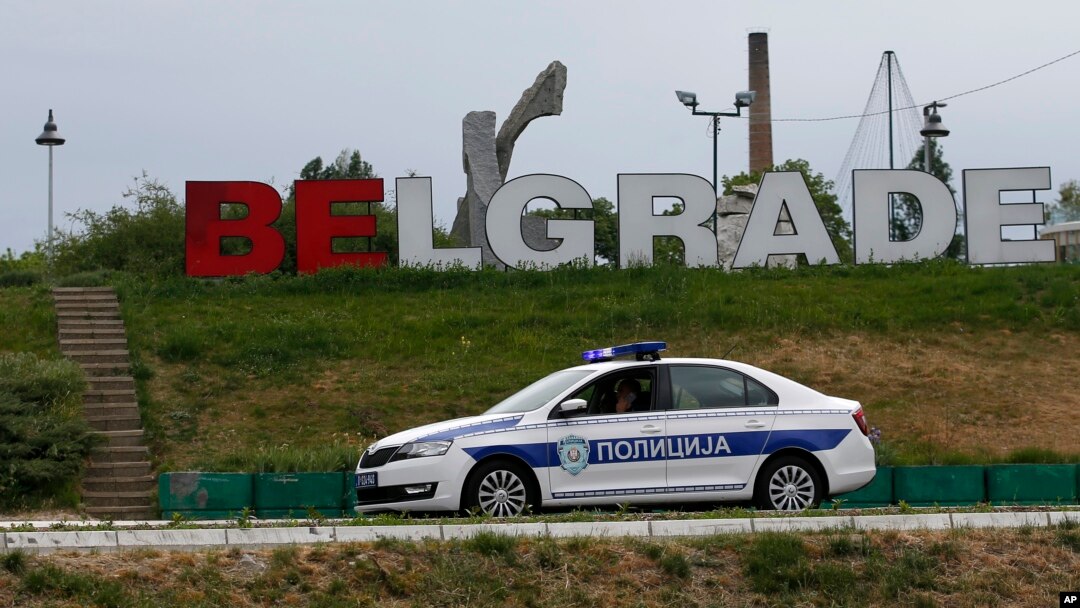 Srpska policija je uhapsila 20 osoba u najnovijoj akciji protiv organizovanog kriminala. 