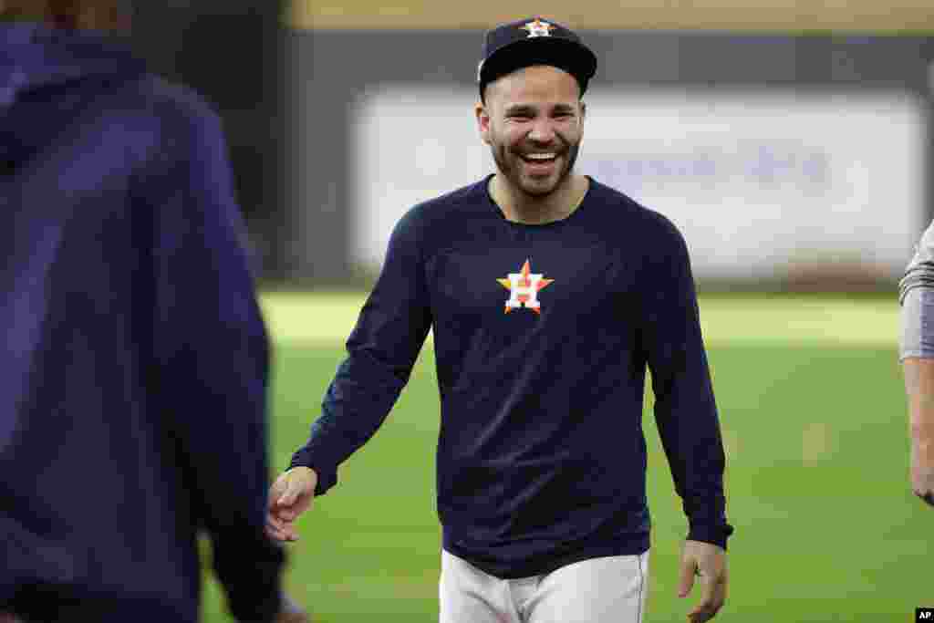 José Altuve, segunda base, venezolano originario de Maracay,&nbsp;fue elegido el Jugador Más Valioso en la coronación de Astros en la Liga Americana.