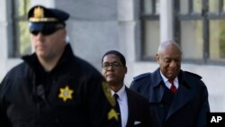 Bill Cosby arrive à son procès, à Norristown, le 26 avril 2018.