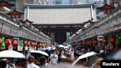资料照片：日本东京浅草寺雷门周边街景。(2026年7月22日)