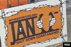SAD: Guantanamo traje, prosvjedi se nastavljaju
