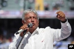 Andrés Manuel López Obrador, favorito para ganar las elecciones presidenciales en México.