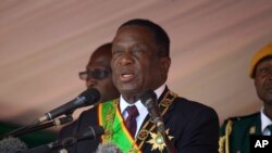 Perezida wa Zimbabwe Emmerson Mnangagwa 