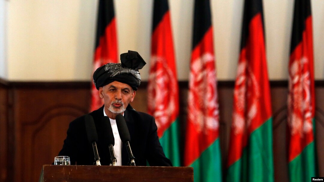 د افغانستان نوي صدر په وسله والو مخالفينو ، طالبانو او حزب اسلامي د سولې بهير سره د يو ځايي کېدو غږو وکړو ، او ويې وئيل مونږ په هيواد کې دائمي امن غواړو. هغه ووئيل زمونږ پېغام د امن او سولې دی .