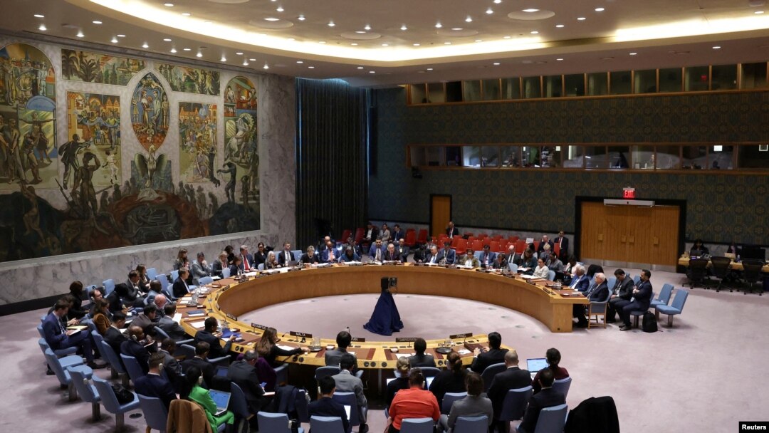Dewan Keamanan PBB menggelar pertemuan membahas situasi di Gaza di markas PBB di New York, pada 16 Oktober 2024. (Foto: Reuters/Brendan McDermid)