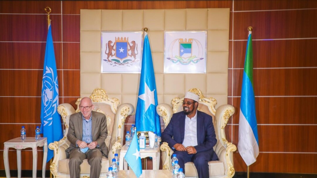 James Swan iyo Axmed Madoobe