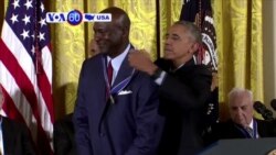 VOA60 America - President Barack Obama awards final Presidential Medals of Freedom to 21 people