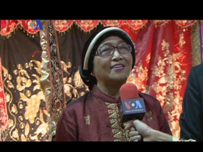 Pesta Pernikahan Promosikan Budaya Indonesia - Liputan Feature VOA