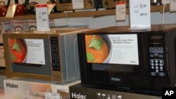 中国是家电生产大国 海尔微波炉在美国廉价出售