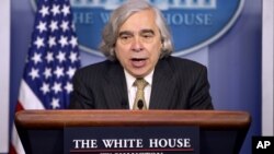 Menteri Energi AS, Ernest Moniz ​adalah salah seorang ketua tim Amerika dalam perundingan nuklir dengan Iran (6/4).