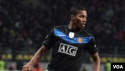 Antonio Valencia diharapkan cepat pulih dari cedera mata kaki ketika menghadapi klub Skotlandia Rangers di Liga Champions hari Selasa (14/9).