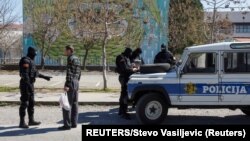 Pooštrene mere u Podgorici zbog pandemije koronavirusa, arhivska fotografija (Foto: REUTERS/Stevo Vasiljevic)