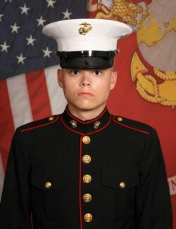 Jared Schmitz, 20, seorang Marinir di antara tiga belas tentara AS yang tewas dalam serangan bom bunuh diri di bandara di Kabul, Afghanistan pada 26 Agustus 2021. (Marinir via REUTERS)