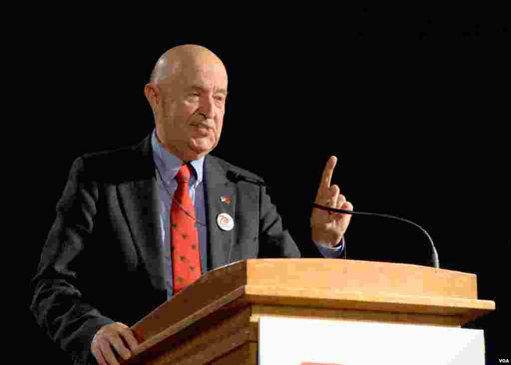 In a lighthearted moment, former U.S. Ambassador to Albania William Ryerson recounted preparations for then U.S. Secretary of State James Baker’s 1991 visit to Albania after the two countries established diplomatic ties.