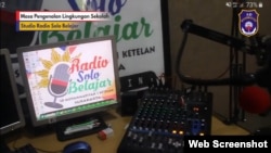 The Solo Belajar Radio Facility which is managed by a private elementary school in Solo. Screenshot of RSL MPLS video profile.