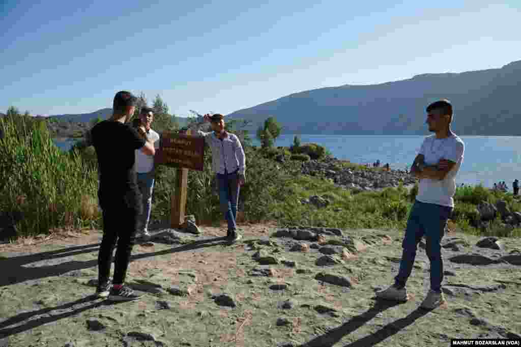 Nemrut Krater Gölü
