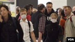 Aeropuertos en China, Japón y Hong Kong en alerta por reaparición de gripe aviar.