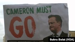 Para pengunjuk rasa menuntut PM Inggris David Cameron untuk mundur terkait skandal Panama Paper. London, Inggris.