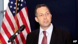 Derek Mitchell, Washington's special representative to Myanmar, talks during a press conference at Yangon International Airport in Yangon, Myanmar, (File September 14, 2011).