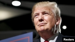 U.S. Republican presidential candidate Donald Trump holds a campaign event in Phoenix, Arizona, July 11, 2015.