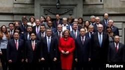 Los ministros de Agricultura del G20 posan para la foto oficial en el Palacio de San Martín en Buenos Aires, Argentina, el 27 de julio de 2018. REUTERS / Martin Acosta - RC1AD24C2690