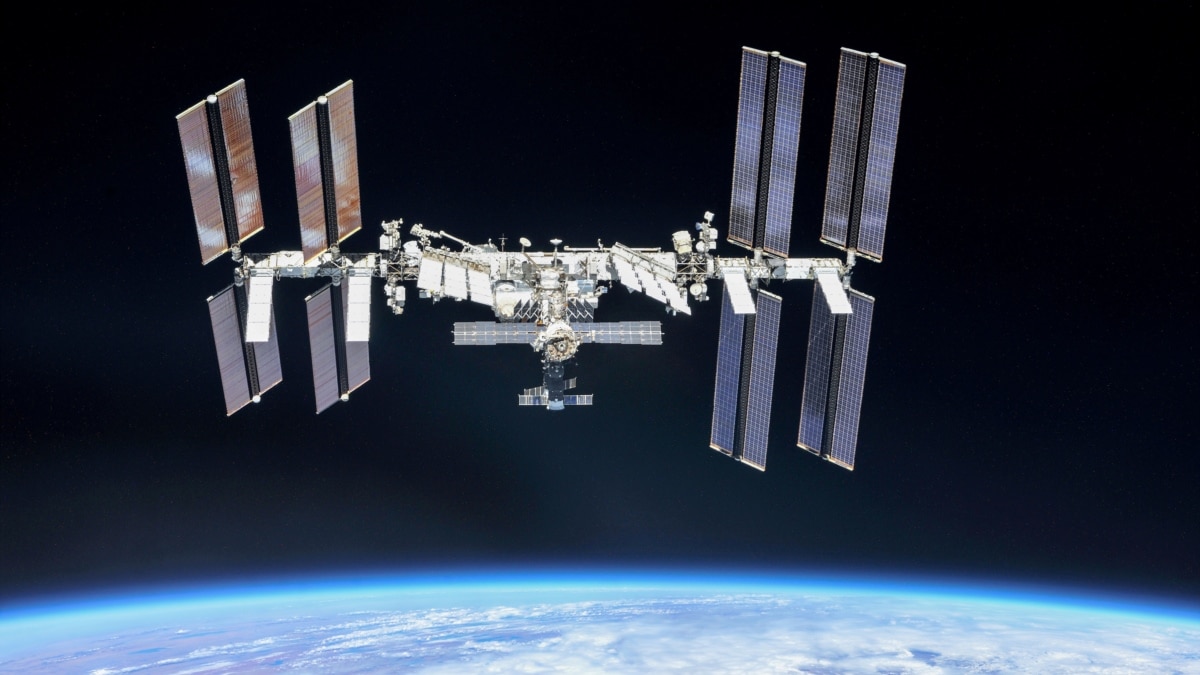 SpaceX to Build Vehicle to Deorbit Space Station