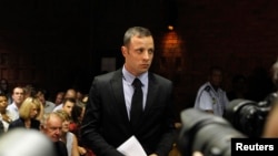 Oscar Pistorius, Pretoria Magistrates mahkemesinde, 20 Şubat 2013.