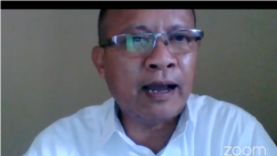 Ketua Sinode Gereja Kristen Sumba (GKS), Alfred Samani, dalam diskusi virtual mengenai praktik kawin paksa, Selasa, 7 Juli 2020. (Foto: Tangkapan layar)