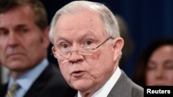 Bộ trưởng Tư pháp Jeff Sessions vừa bị thành phố San Francisco kiện vì quyết định thu hồi các văn bản hướng dẫn luật nhằm bảo vệ quyền người thiểu số và kém may mắn ở thành phố này.