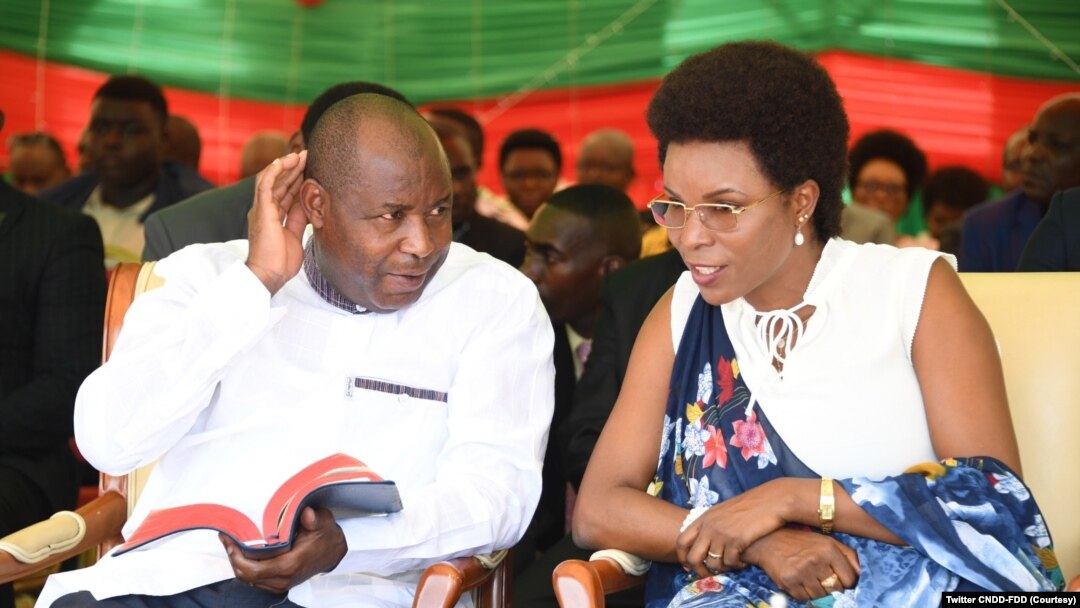 Prezida Evariste Ndayishimiye na Madamu wiwe 