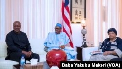 GAMBIA: Tawagar Shugaban Najeriya Buhari da Sirleaf