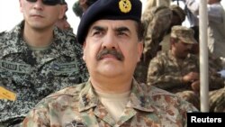 Letnan Jendral Raheel Sharif (foto) resmi menjabat sebagai panglima militer Pakistan yang baru pada hari Jumat 29/11/2013.