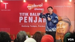 Basuki Tjahaja Purnama saat menghadiri peluncuran buku "Panggil Saya BTP, Perjalanan Psikologi Ahok Selama di Mako Brimob" di kantor Media Tempo, Jakarta, Senin (17/2). (Foto: Sasmito)