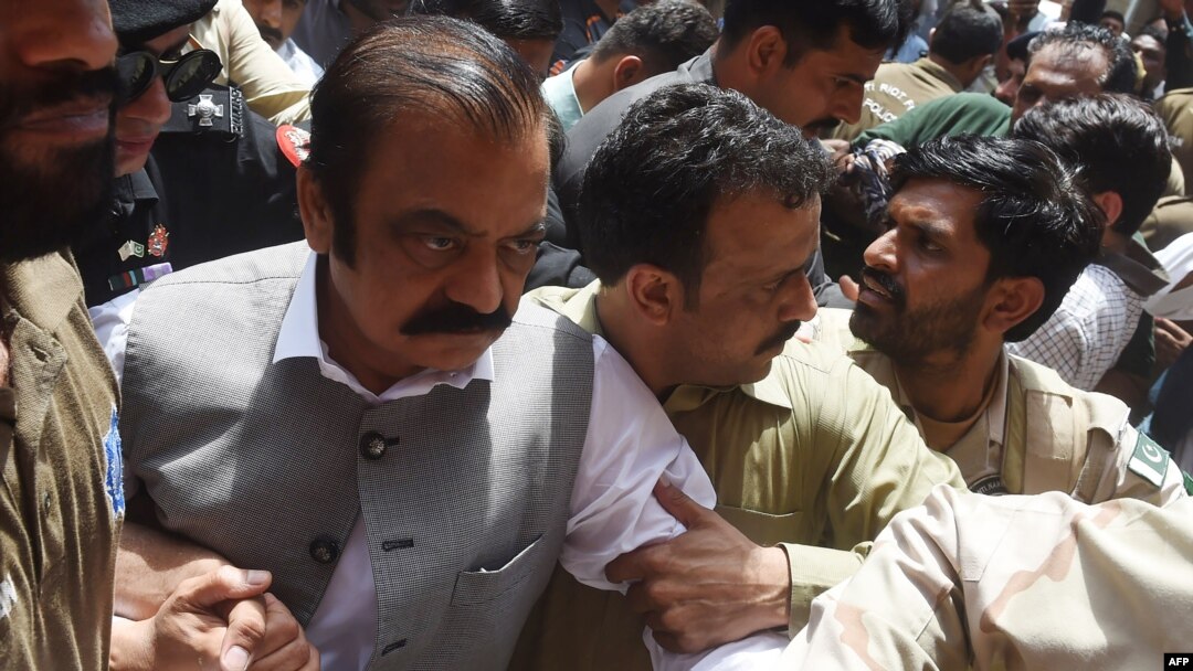 انسداد منشیات عدالت کے جج ارشد مسعود نے دوران سماعت کہا کہ اُنہیں واٹس ایپ پیغام موصول ہوا ہے جس کے بعد وہ کیس کی سماعت نہیں کر سکتے۔ (فائل فوٹو)