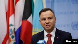 Presiden Polandia Andrzej Duda memberikan sambutan seusai rapat nonproliferasi senjata pemusnah massa di markas besar PBB, New York, 18 Januari 2018. (Foto: dok). 