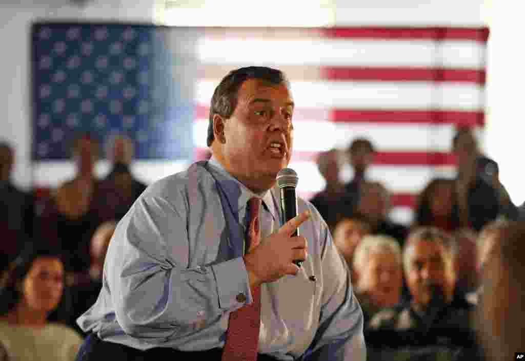 Republican presidential candidate, New Jersey Governor, Chris Christie, speaks at a town hall-style campaign event at Hampton Academy, Feb. 7, 2016, in Hampton, New Hampshire.