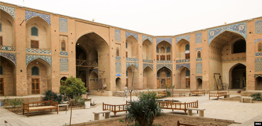 کرمان- مدرسه و کاروانسرای گنجعلیخان عکس: ساره تجلی
