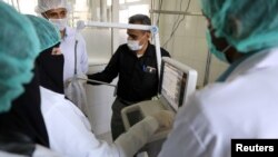Nurses receive training on using ventilators in preparation for any possible spread of the coronavirus disease in Sanaa, Yemen, April 8, 2020.
