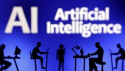 Sejumlah siluet yang tampak menggunakan komputer dan ponsel pintar terlihat di depan tulisan "Artificial Intelligence AI" dalam sebuah ilustrasi, 19 Februari 2024. (Foto: REUTERS/Dado Ruvic)