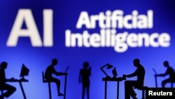 Sejumlah siluet yang tampak menggunakan komputer dan ponsel pintar terlihat di depan tulisan "Artificial Intelligence AI" dalam sebuah ilustrasi, 19 Februari 2024. (Foto: REUTERS/Dado Ruvic)