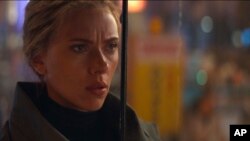 Esta imagen distribuida por Disney muestra a Scarlett Johansson en una escena de "Avengers: Endgame". (Disney/Marvel Studios via AP)