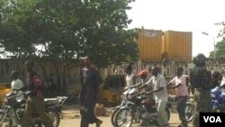 Police check point near Government House in Kano, Nigeria (Isiyaku Ahmed/VOA)