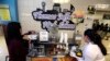 Escuelas buscan alimentos más saludables en cafeterías 