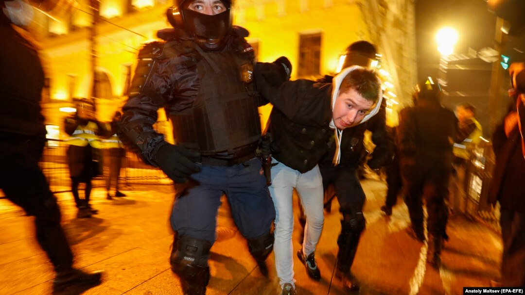 На акции протеста против приговора Алексею Навальному. Санкт-Петербург, 2 февраля 2021