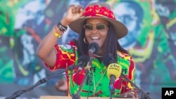 La Première dame Grace Mugabe après de Bulawayo, Zimbabwe, le 21 juillet 2017. 