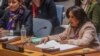 ARCHIVO - Pramila Patten, derecha, Representante Especial del Secretario General de las Naciones Unidas sobre la violencia sexual en los conflictos, EN una reunión del Consejo de Seguridad de las Naciones Unidas, el lunes 11 de marzo de 2024, en la sede de la ONU. 