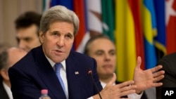 Ngoại tưởng Mỹ John Kerry phát biểu trong cuộc họp tại Rome, ngày 2/2/2016.